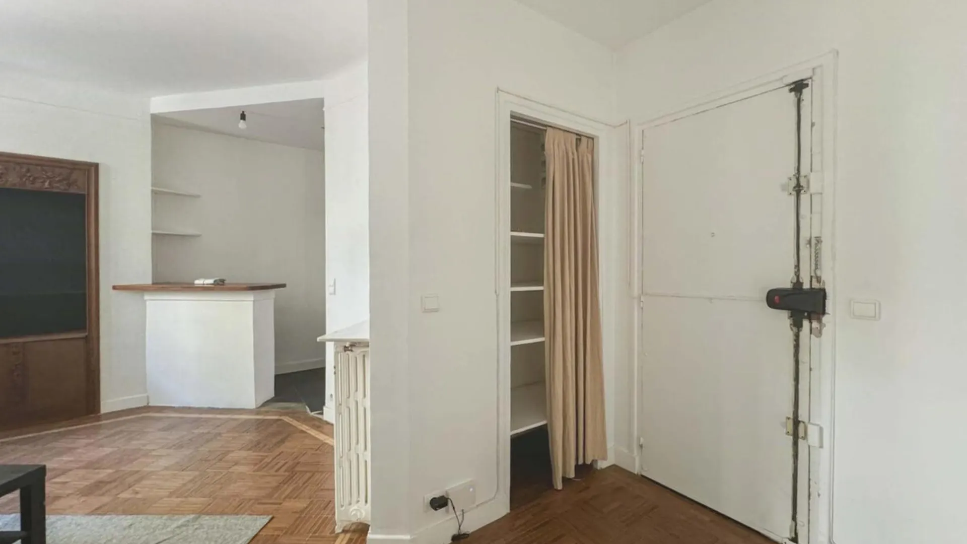 Chambre Paris 10 - Bail Mobilite 0*,  France