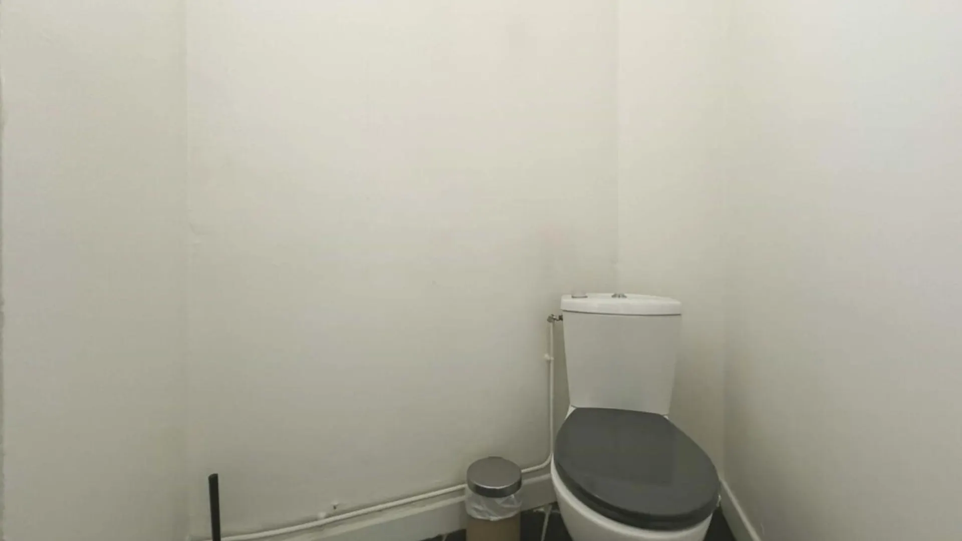 Chambre Paris 10 - Bail Mobilite 0*,